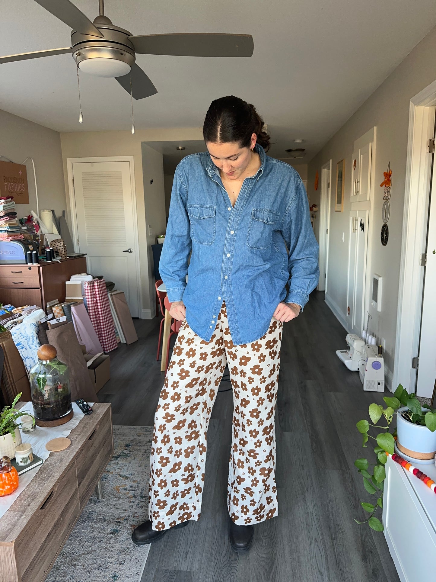 Retro Daisies in Brown - PF Original Screen Print on Linen/Cotton