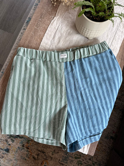 Sun Stripes in Poolside