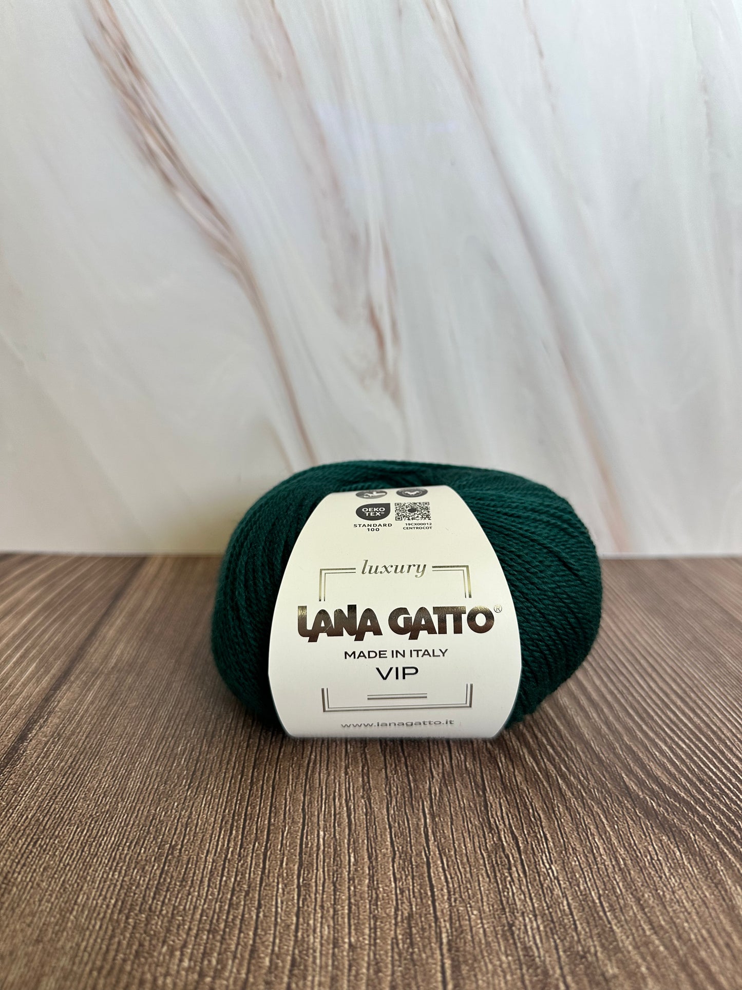 Lana Gatto VIP in Bottle