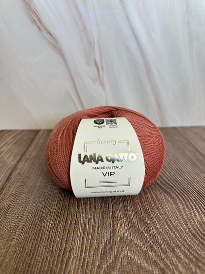 Lana Gatto VIP in Rose