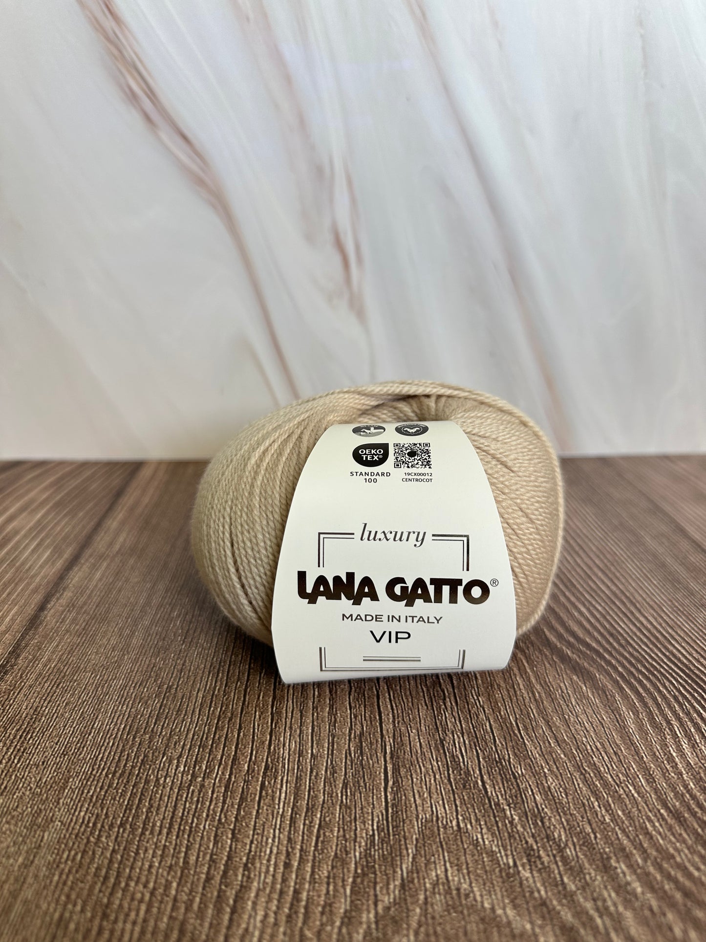 Lana Gatto VIP in Natural